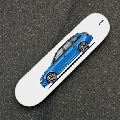 Tabla decorativa skate Audi RS4 Avant 2014 Sepang Blue fondo Plano sobre el asfalto – StreetRacing