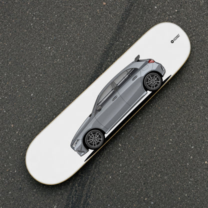 Tabla decorativa skate Mercedes-AMG A 35 2026 Mountain Grey fondo Plano sobre el asfalto – StreetRacing