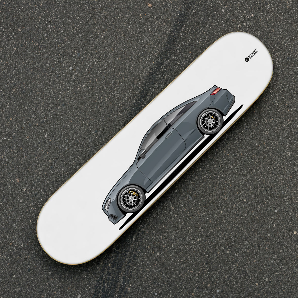 Tabla decorativa skate Mercedes-Benz E 300 Coupé Selenite Grey fondo Plano sobre el asfalto – StreetRacing