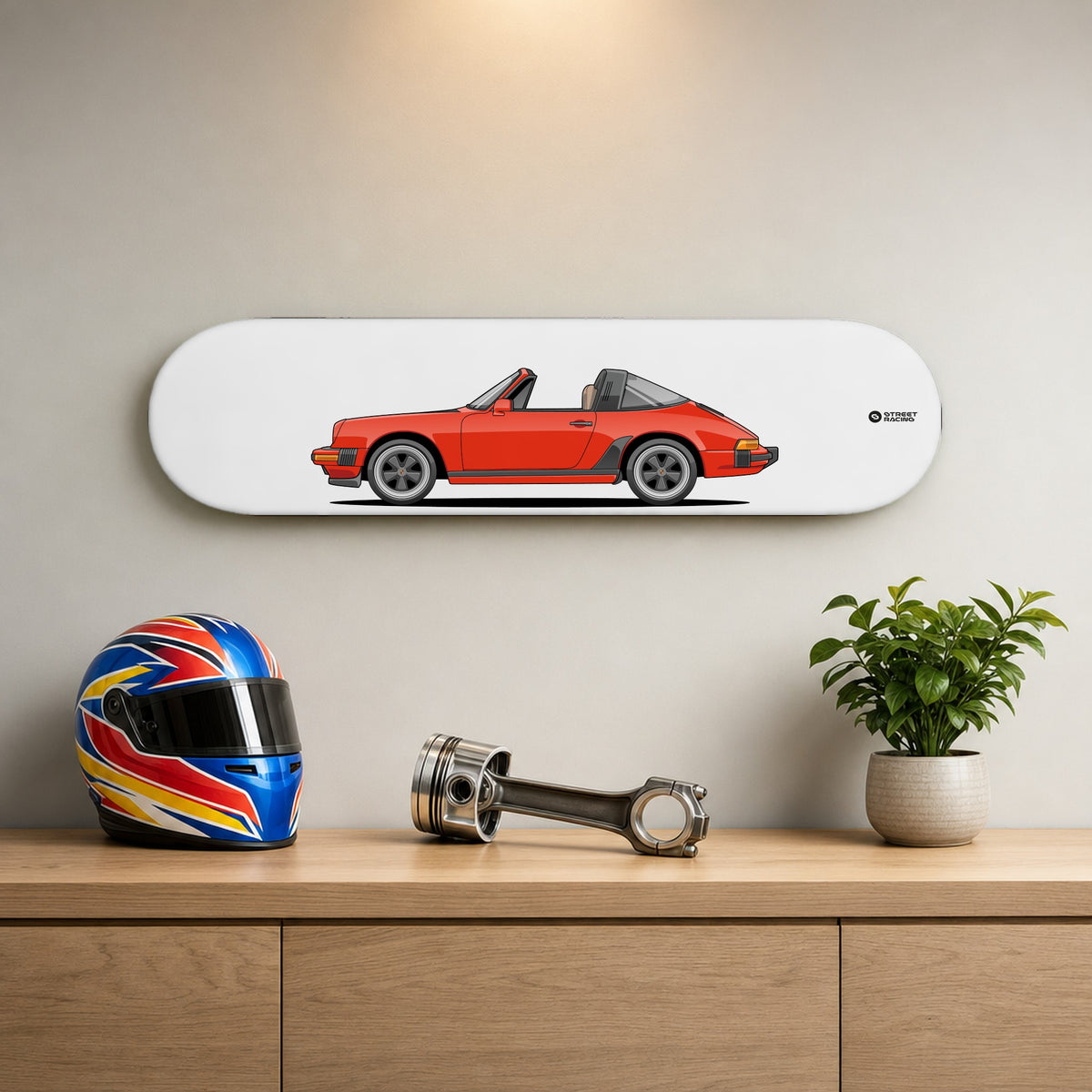 Tabla decorativa skate Porsche 911 Targa 1986 Guards Red fondo Plano en un living – StreetRacing