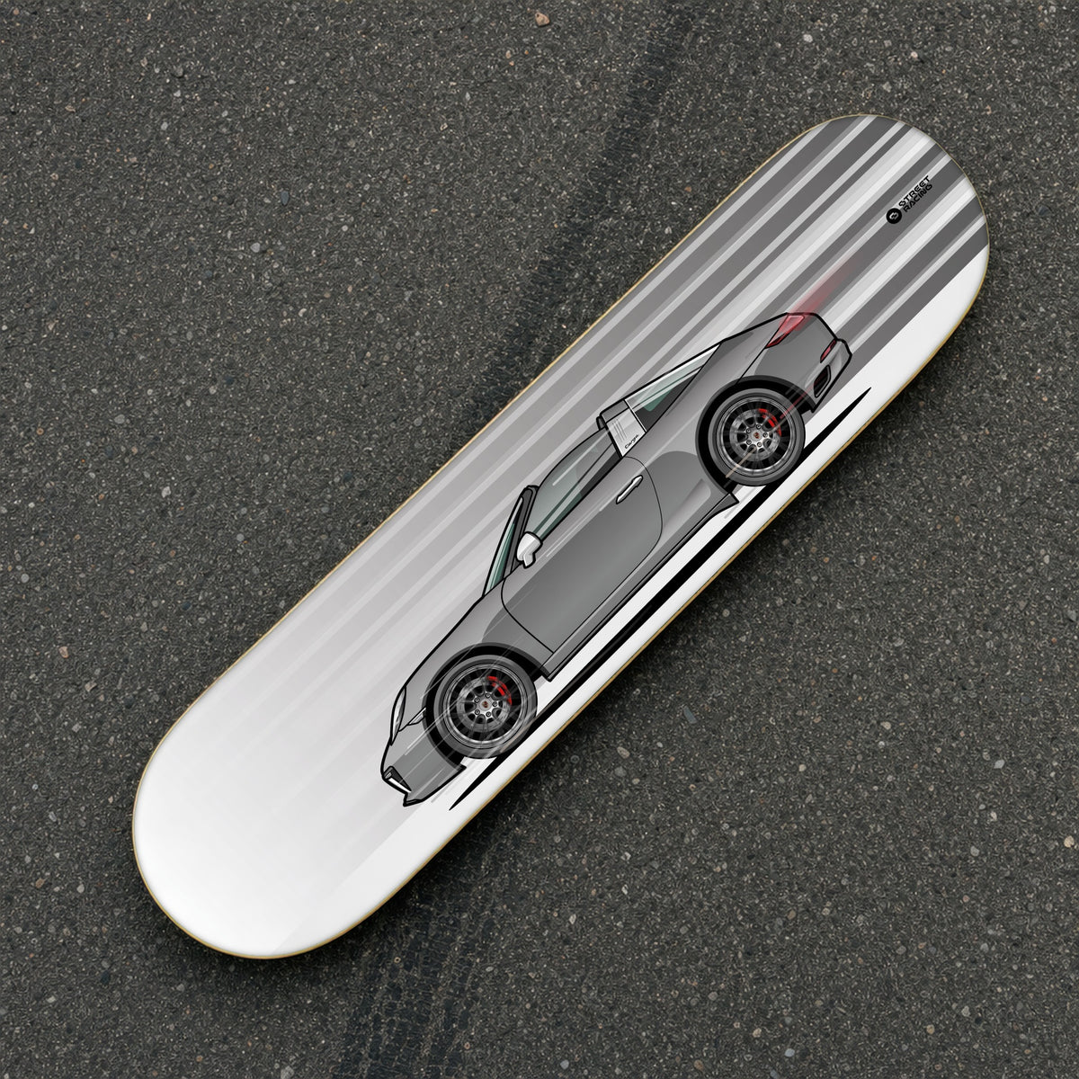 Tabla decorativa skate Porsche 911 Targa 4S 991.2 Agate Grey fondo Movimiento sobre el asfalto – StreetRacing