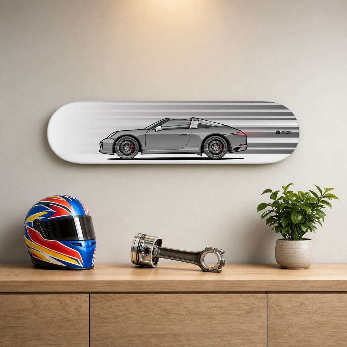 Tabla decorativa skate Porsche 911 Targa 4S 991.2 Agate Grey fondo Movimiento en un living – StreetRacing