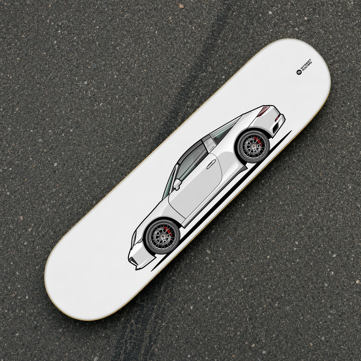 Tabla decorativa skate Porsche 911 Targa 4S 991.2 Carrara White fondo Plano sobre el asfalto – StreetRacing