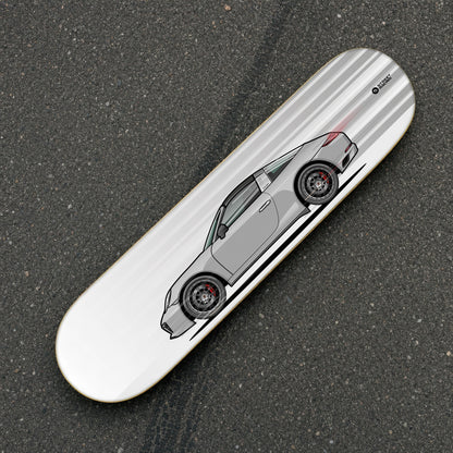 Tabla decorativa skate Porsche 911 Targa 4S 991.2 GT Silver fondo Movimiento sobre el asfalto – StreetRacing