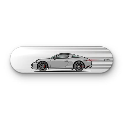 Tabla decorativa skate Porsche 911 Targa 4S 991.2 GT Silver fondo Movimiento sobre fondo blanco – StreetRacing